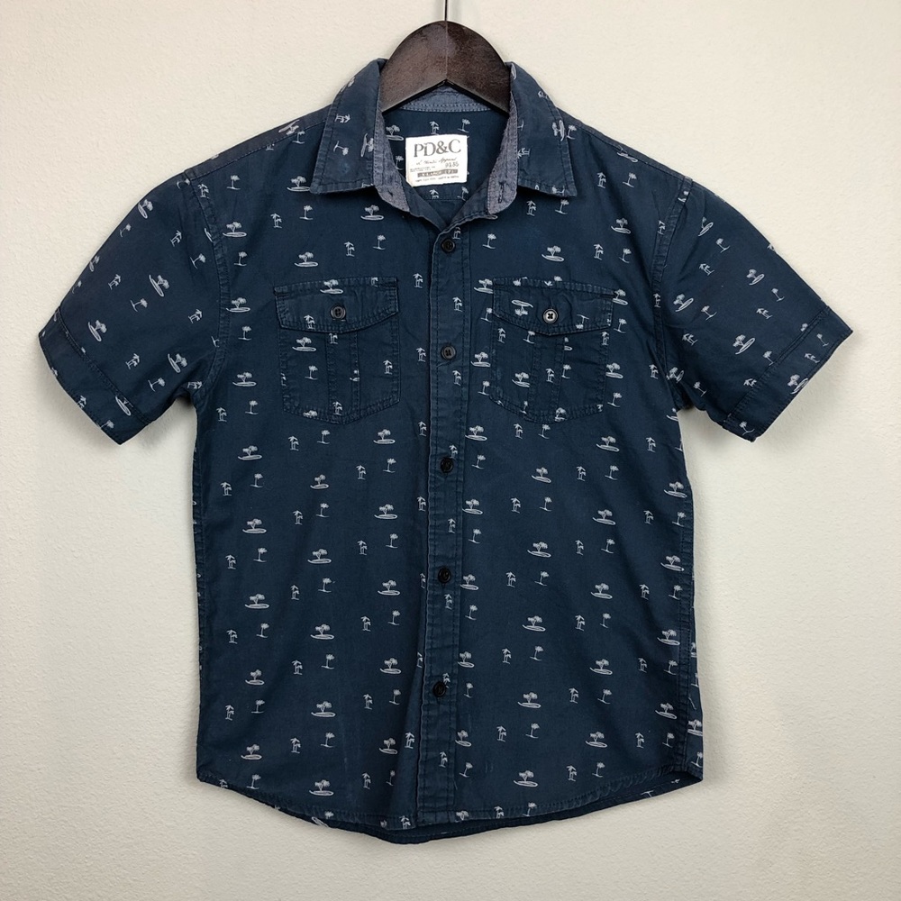 Boy’s Navy Blue Button Down Sailboats Size XL